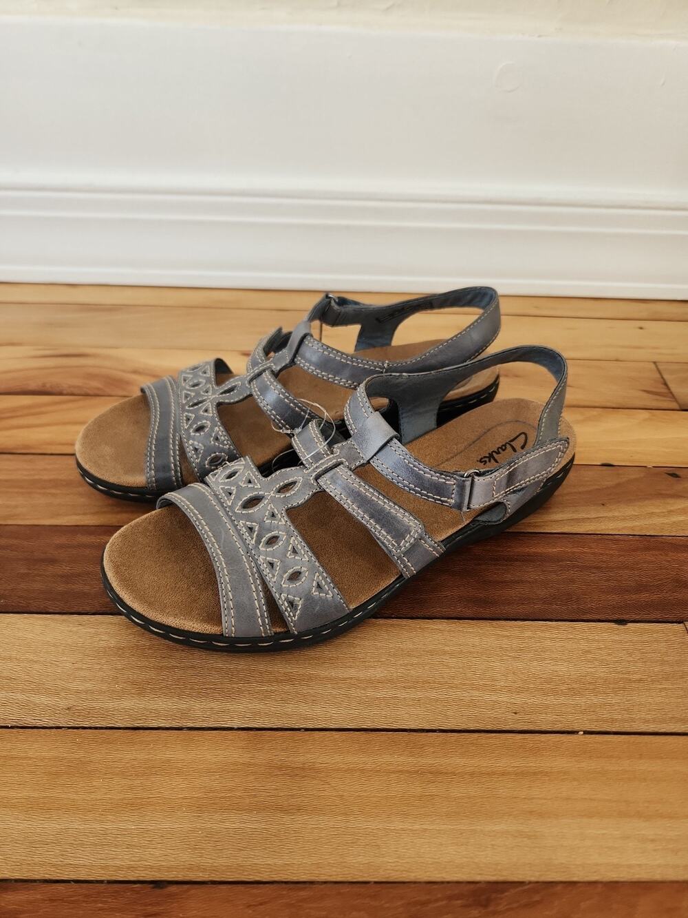 Clarks Light Blue Gray Leather T-Strap Slingback Sandals Size 9W